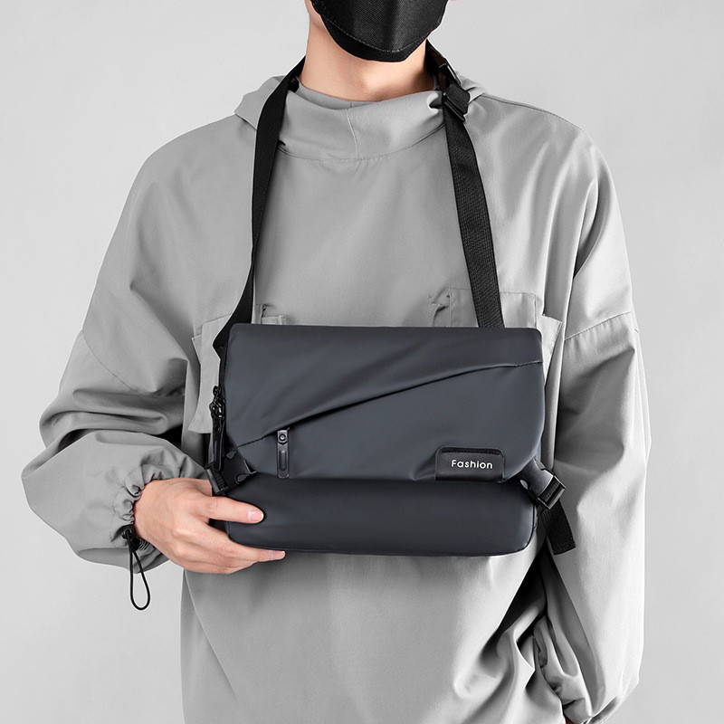 New Fashion Men's Crossbody Bags Casual Nylon Shoulder Bag Light Weight Simple Messenger Bag Tote Large Capacity Travel Bag