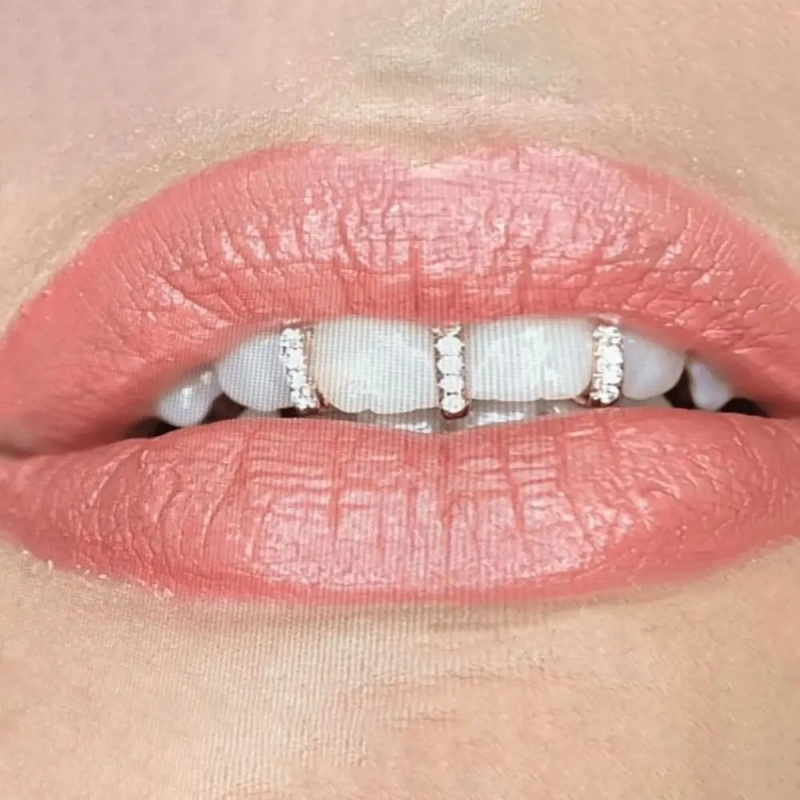 3pcs Creative Punk Hip Hop Teeth Grillz Funny Bling Single Clips Grillz Removable Unisex Rhinestone Teeth Caps Men Women