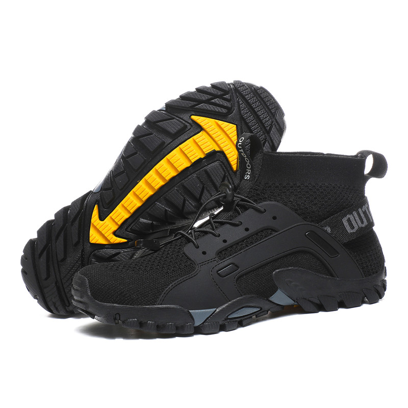 Outdoor Water Shoes Men Sneakers Barefoot Beach Sandals Upstream Aqua Shoes Breathable Men Beach Wading Hiking Camping Shoes