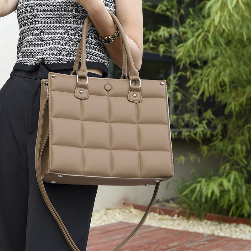 New Luxury Ladies Business Handbag Women Square Messenger Bags Designer Brand Plaid Leather Shoulder Bag Female Tote Bag