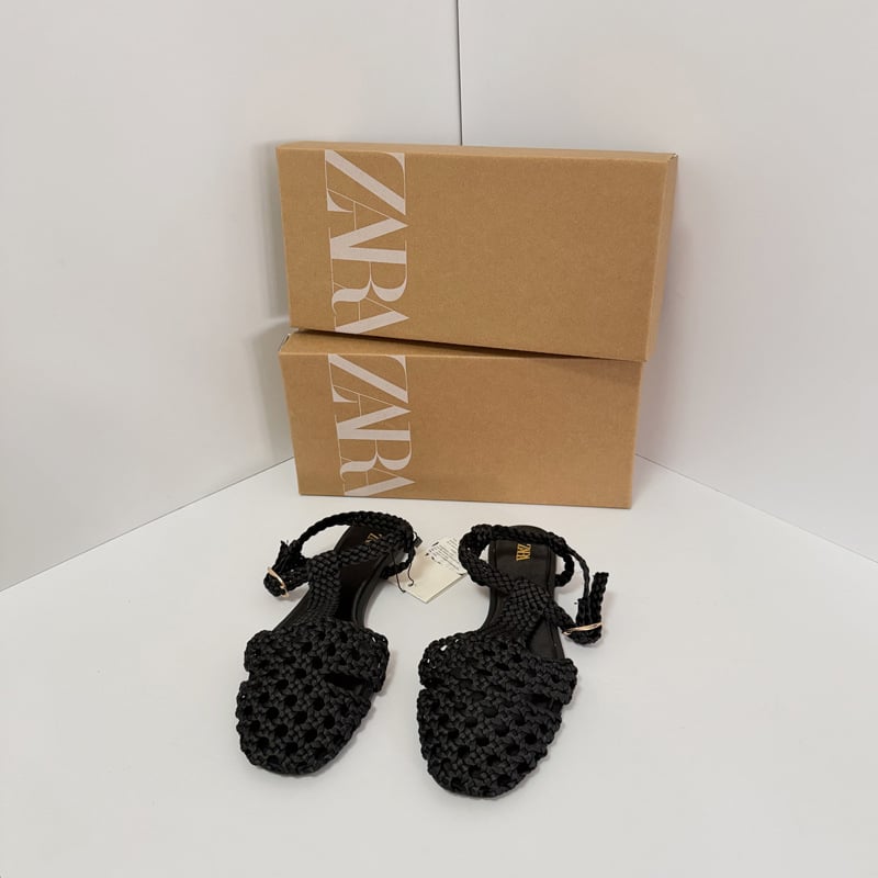 Free delivery of high-quality 2026 new summer women's shoes hot selling hollow low heel toe sandals
