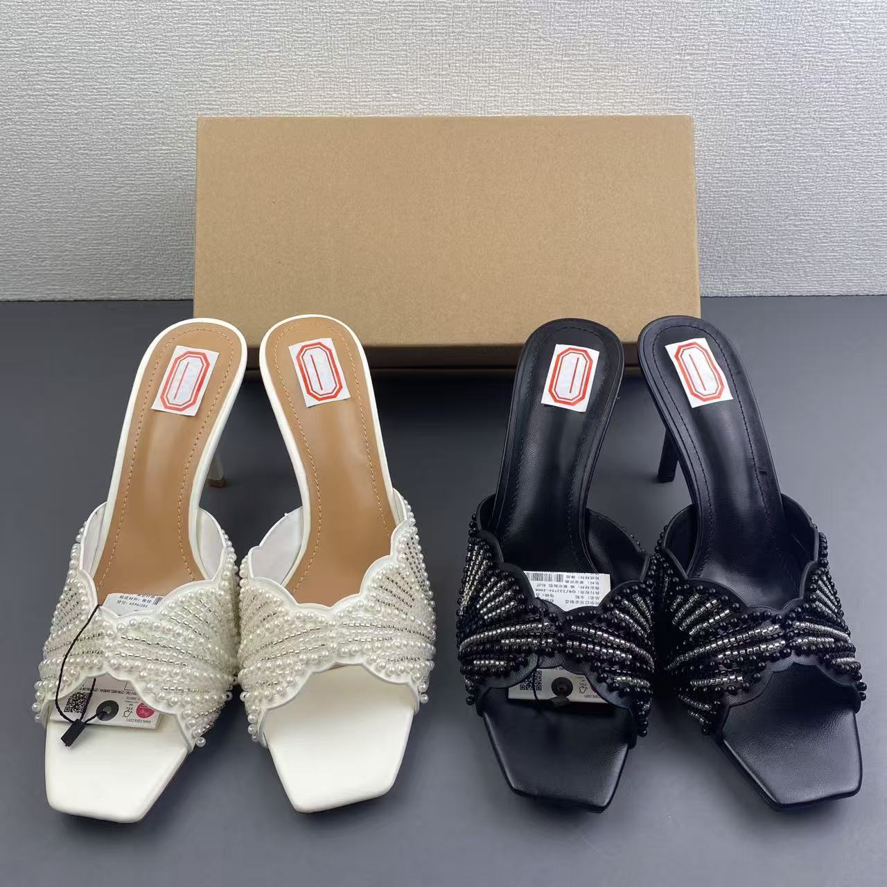 Free delivery of high-quality 2026 new summer women's shoes hot selling square toe exposed heel pearl high-heeled sandals