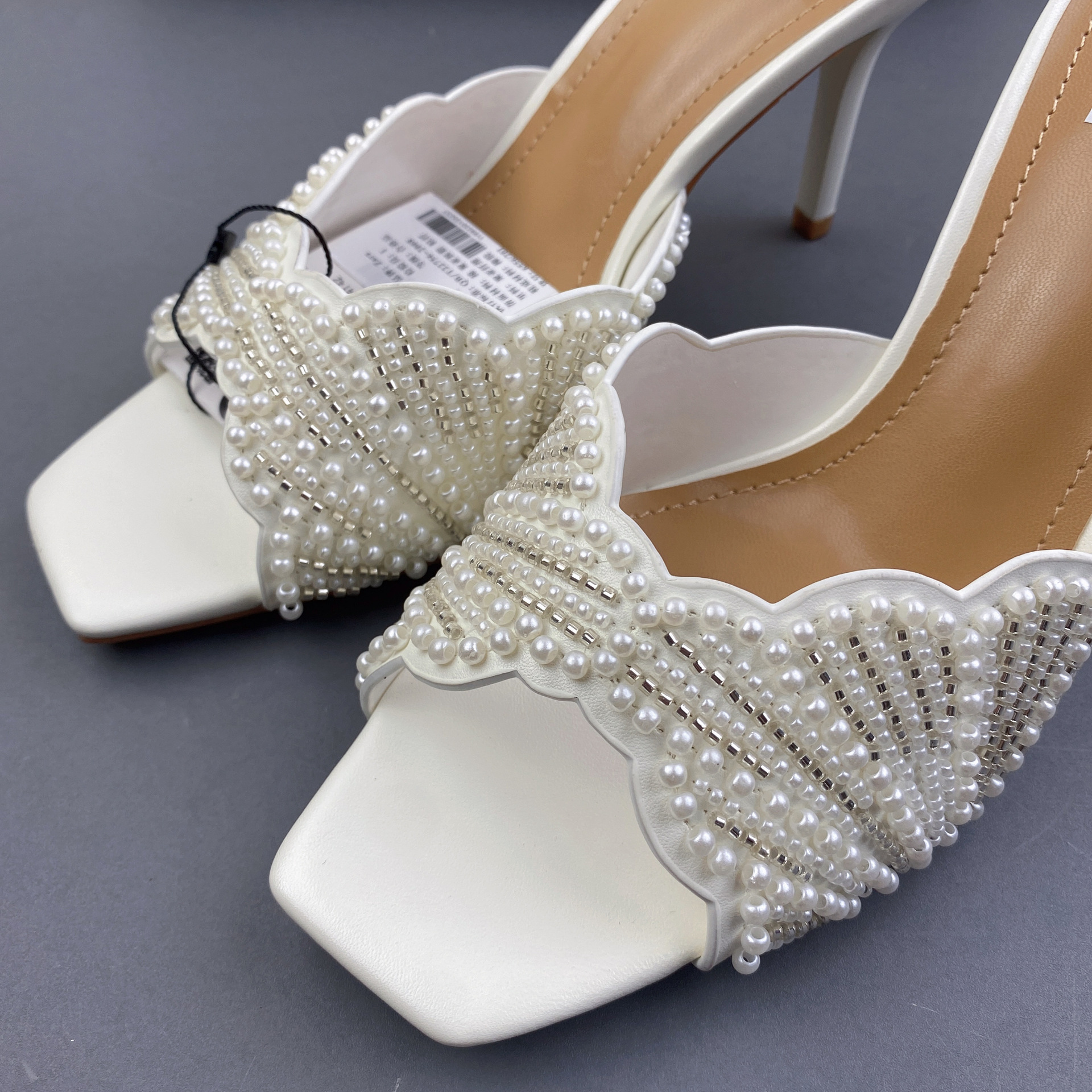 Free delivery of high-quality 2026 new summer women's shoes hot selling square toe, exposed heel, high-heeled sandals