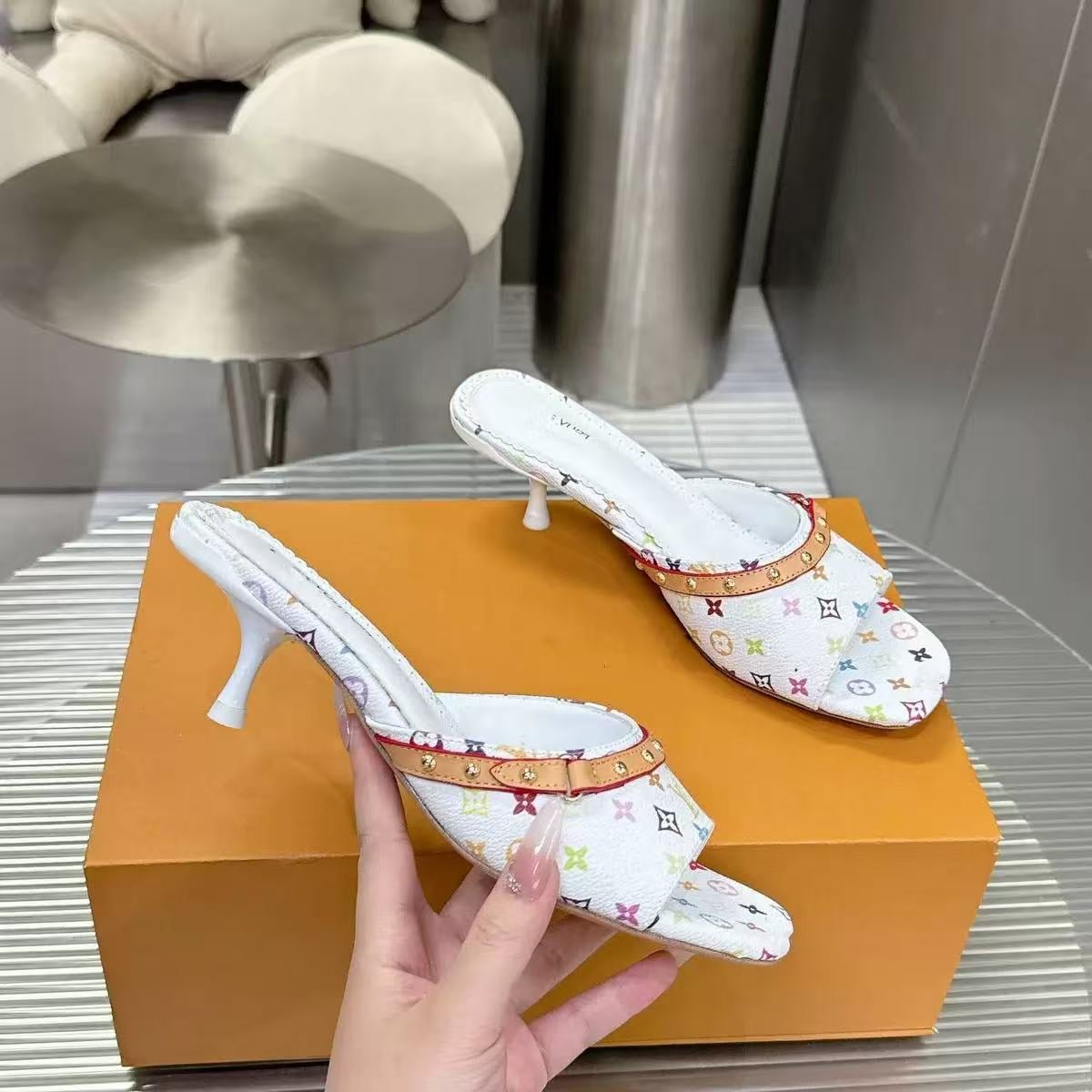 Free delivery of high-quality 2026 new summer women's shoes hot selling denim one-piece sandals with exposed toes