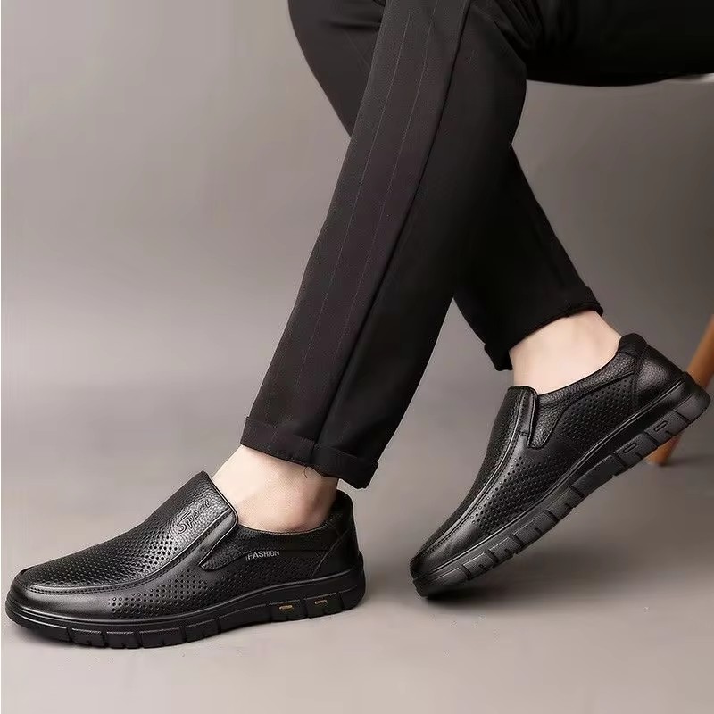 Men's Slip-On Shoes Summer Hollow out Breathable Comfortable Soft Bottom Anti-Slip Leather Shoes
