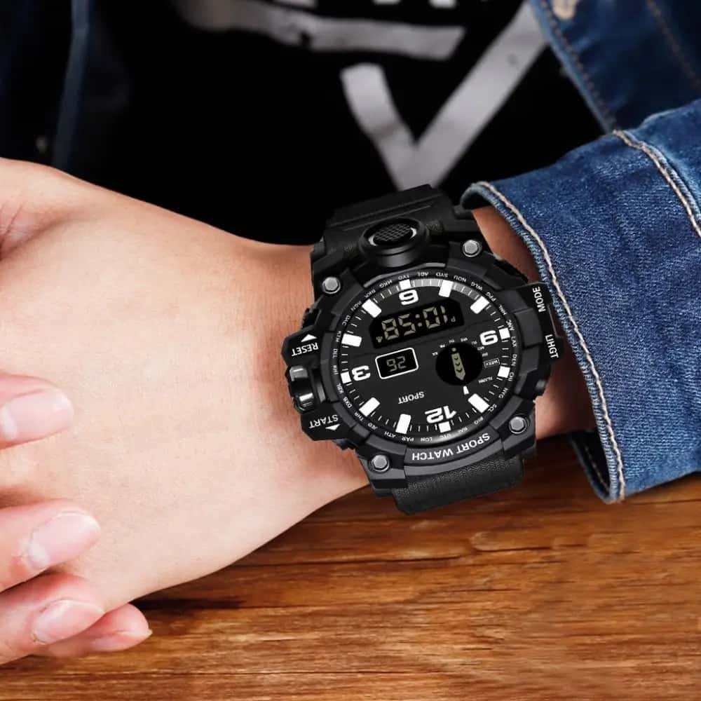 New Multifunction Sports Watch Simple Casual Digital Watch Outdoor Sports Creative Electronic Watch Student