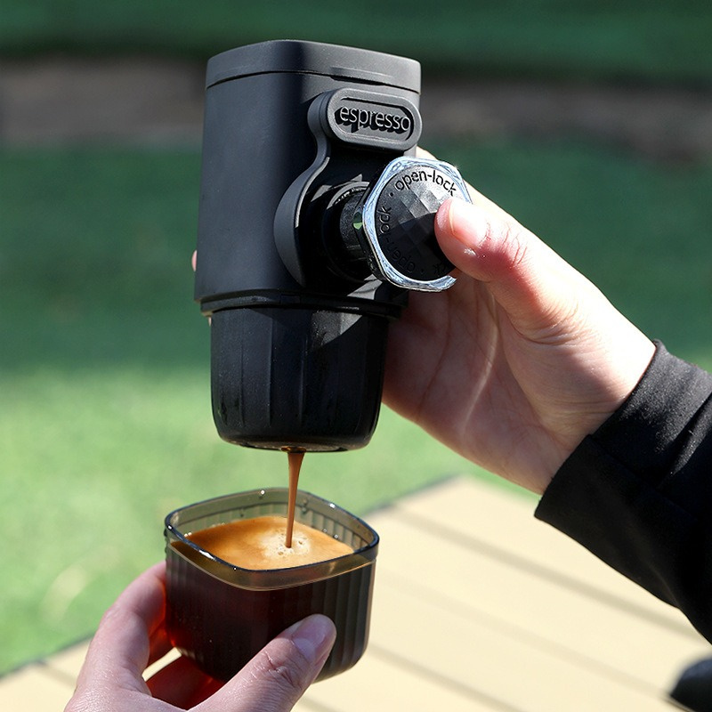 Portable Hand Pressed Capsule Coffee Maker Italian Coffee Machine Concentrator Small Outdoor Capsule Machine Espresso Maker